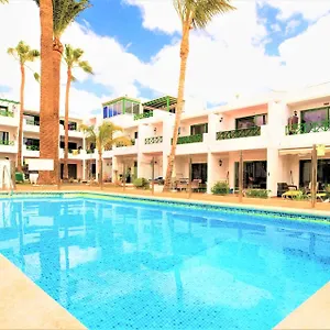 Beautiful One Bedroom Ground Floor - Veraluna Apartment